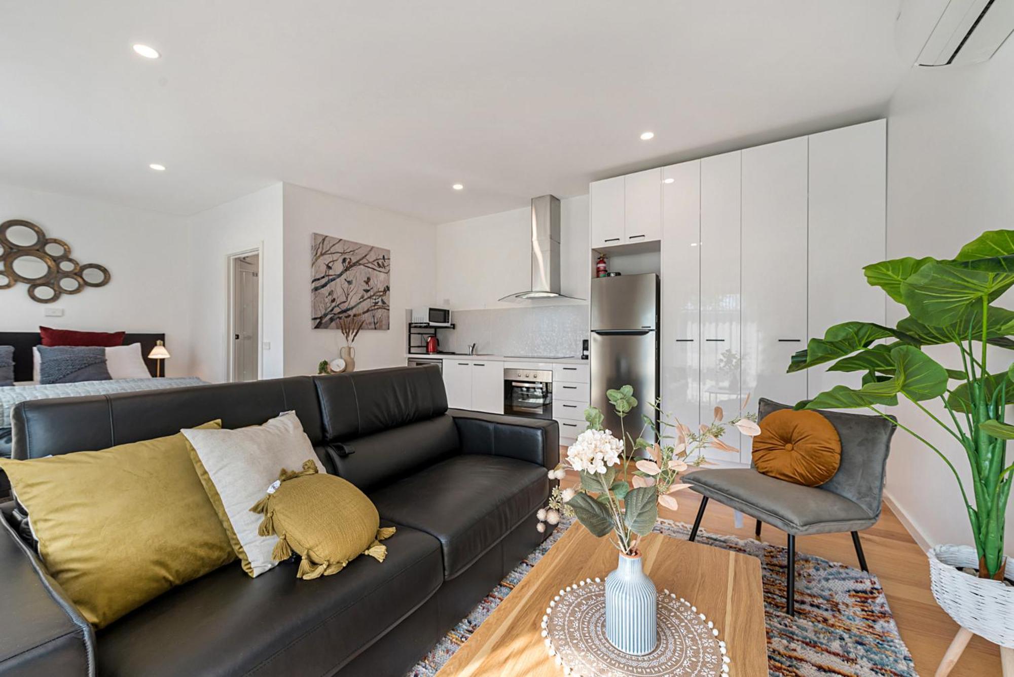 Comfy Studio With Shared Backyard Near Racecourse Carnegie Esterno foto