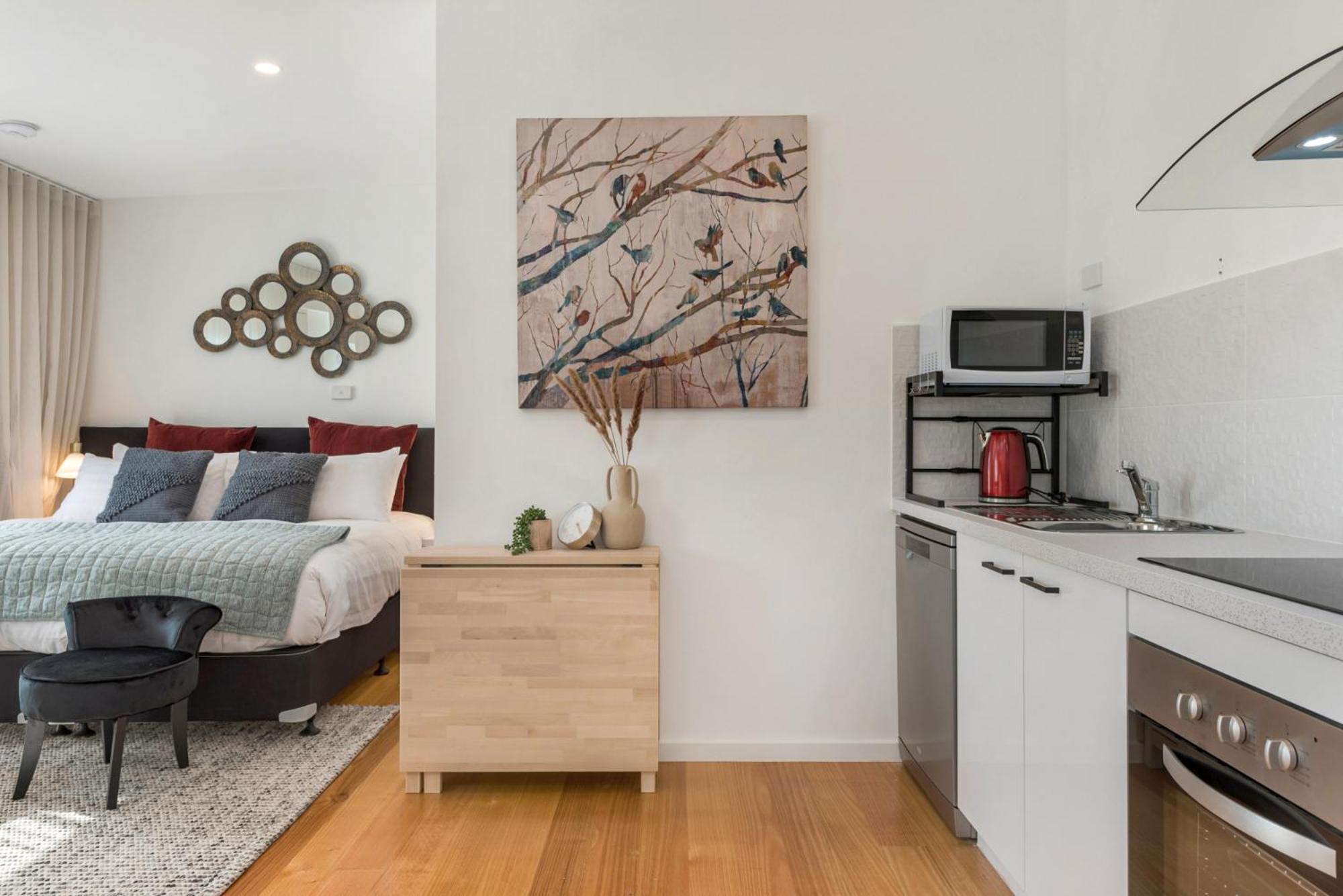 Comfy Studio With Shared Backyard Near Racecourse Carnegie Esterno foto